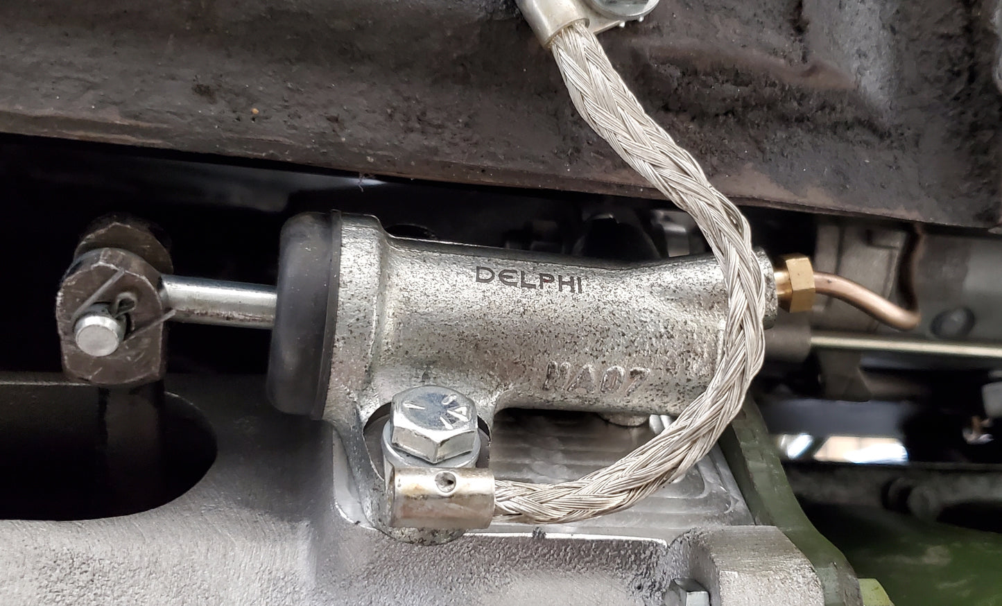 7/8" Master and 7/8" slave kit (for Mark 1 and 2 Sprites thru '62 and any cars with a single tandem master)