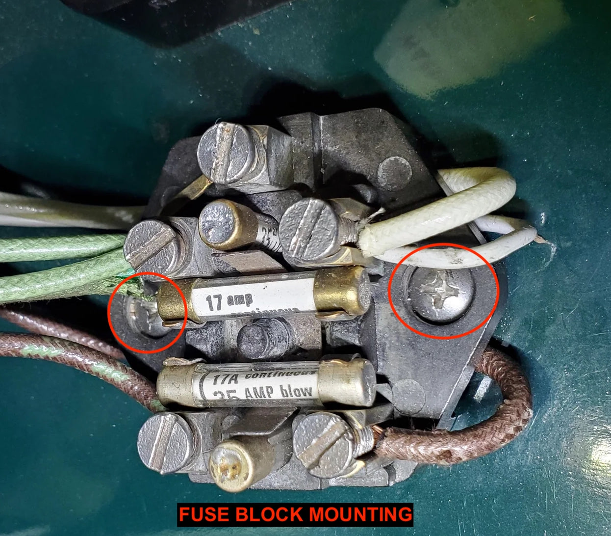 Bugeye under-bonnet screw kit (screws used to fasten hydraulic lines, windscreen washer line, temp gauge capillary tube, voltage regulator, fuse block, horn wiring, oil pressure gauge line)
