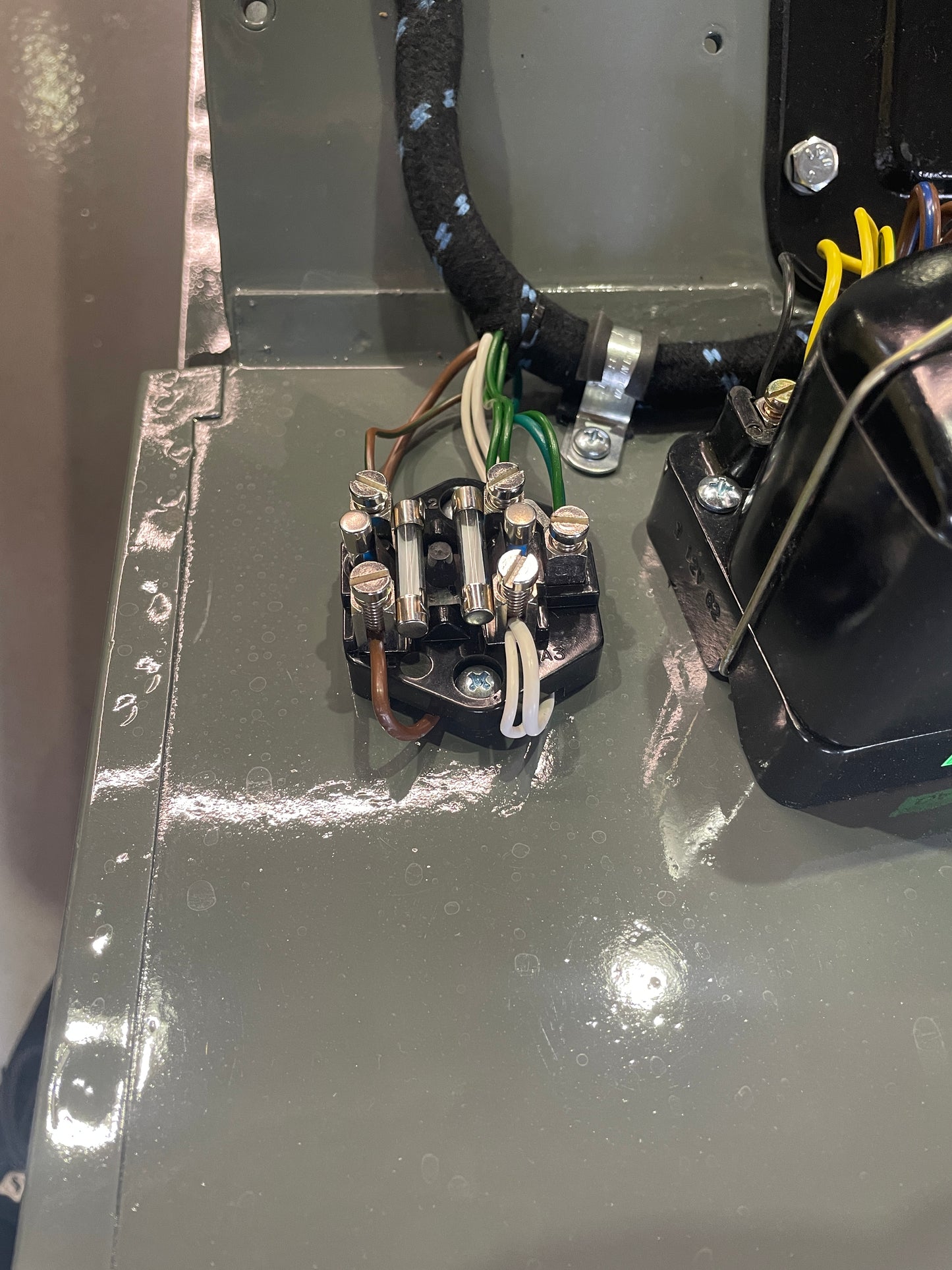 Sprite Fuse Box - Screw Terminals (Bugeye)