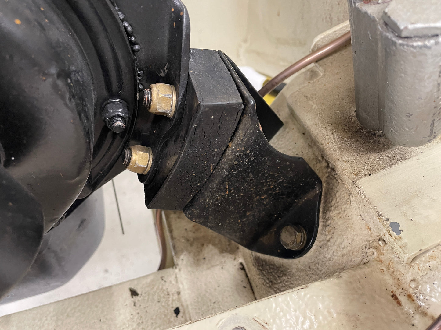 Engine/Motor Mount (948-1275 Engines)