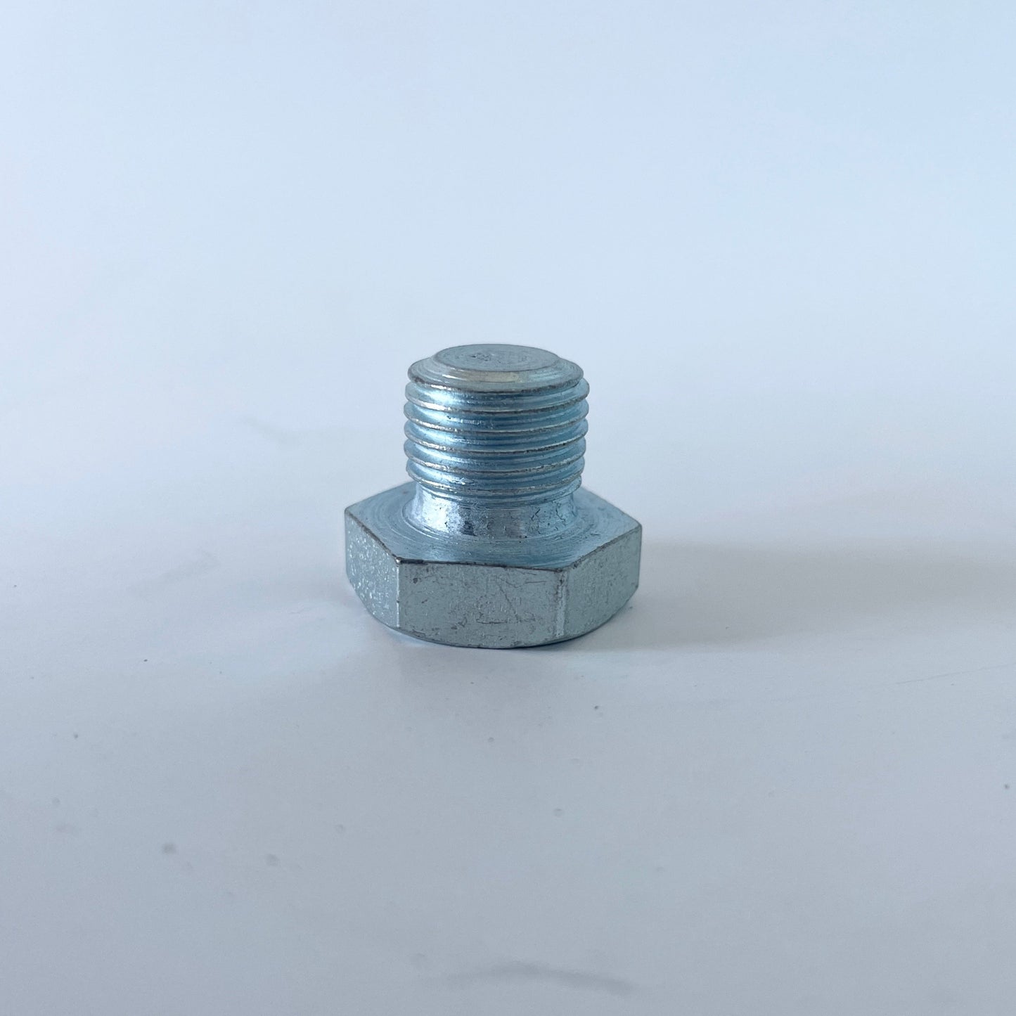 Engine Oil Drain Plug (948-1275 Engines)
