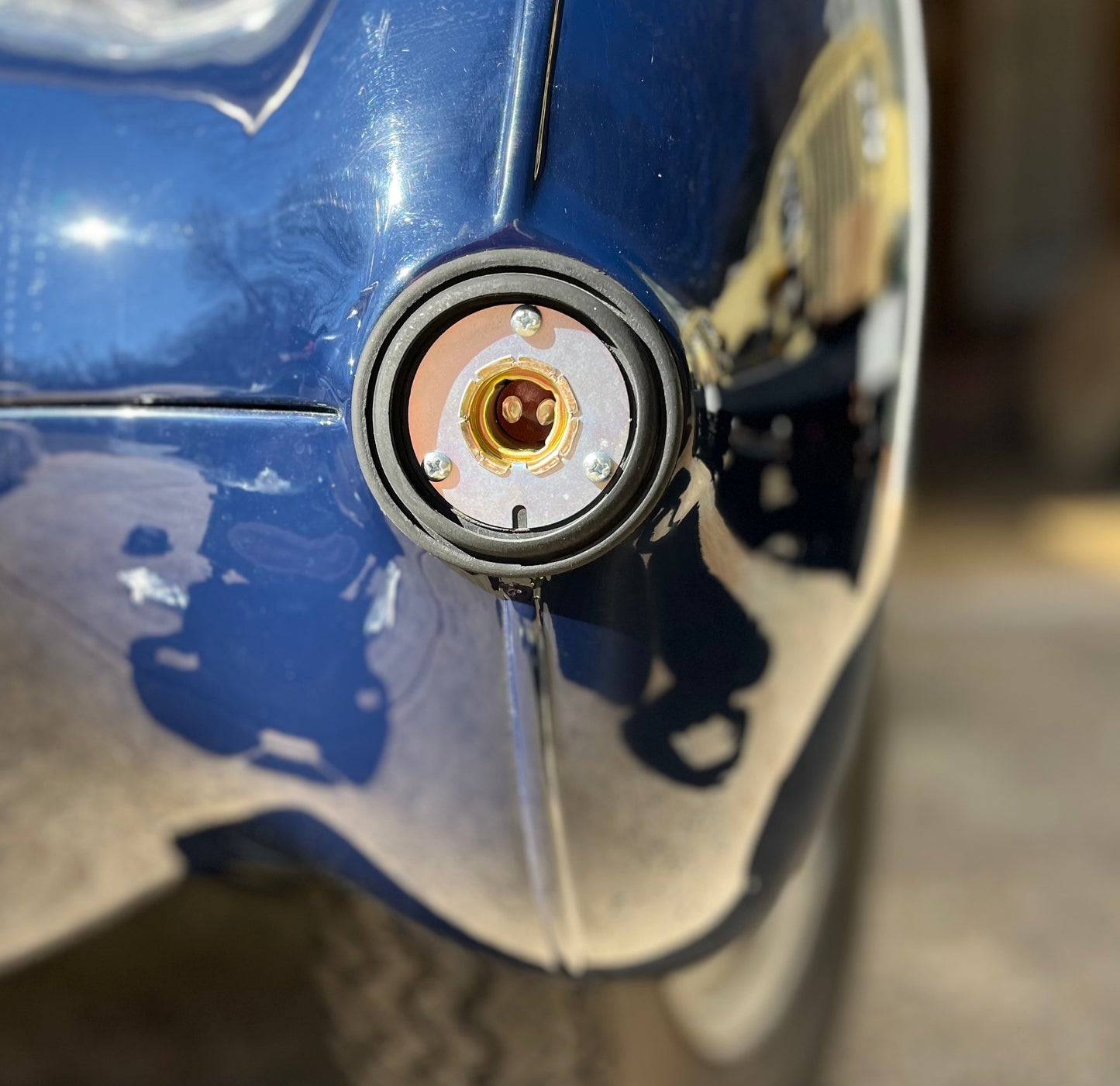 Front Parking Light Socket-Dual Filament (Bugeye Only)