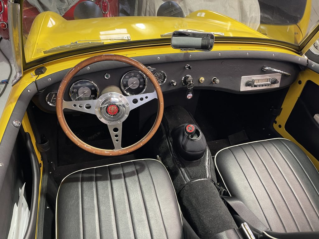 Big Bugeyeguy Thin Laminated Wood Steering Wheel - 14 Inch