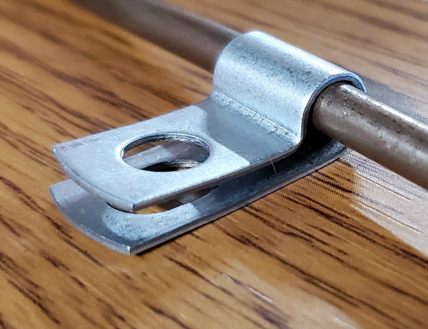 Full Round "P"-style Line Clip (Sold Individually)