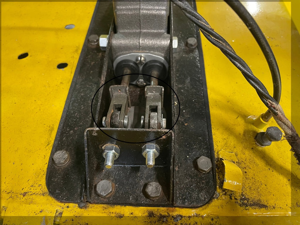 Master Cylinder Pushrod Fork (thru '66)