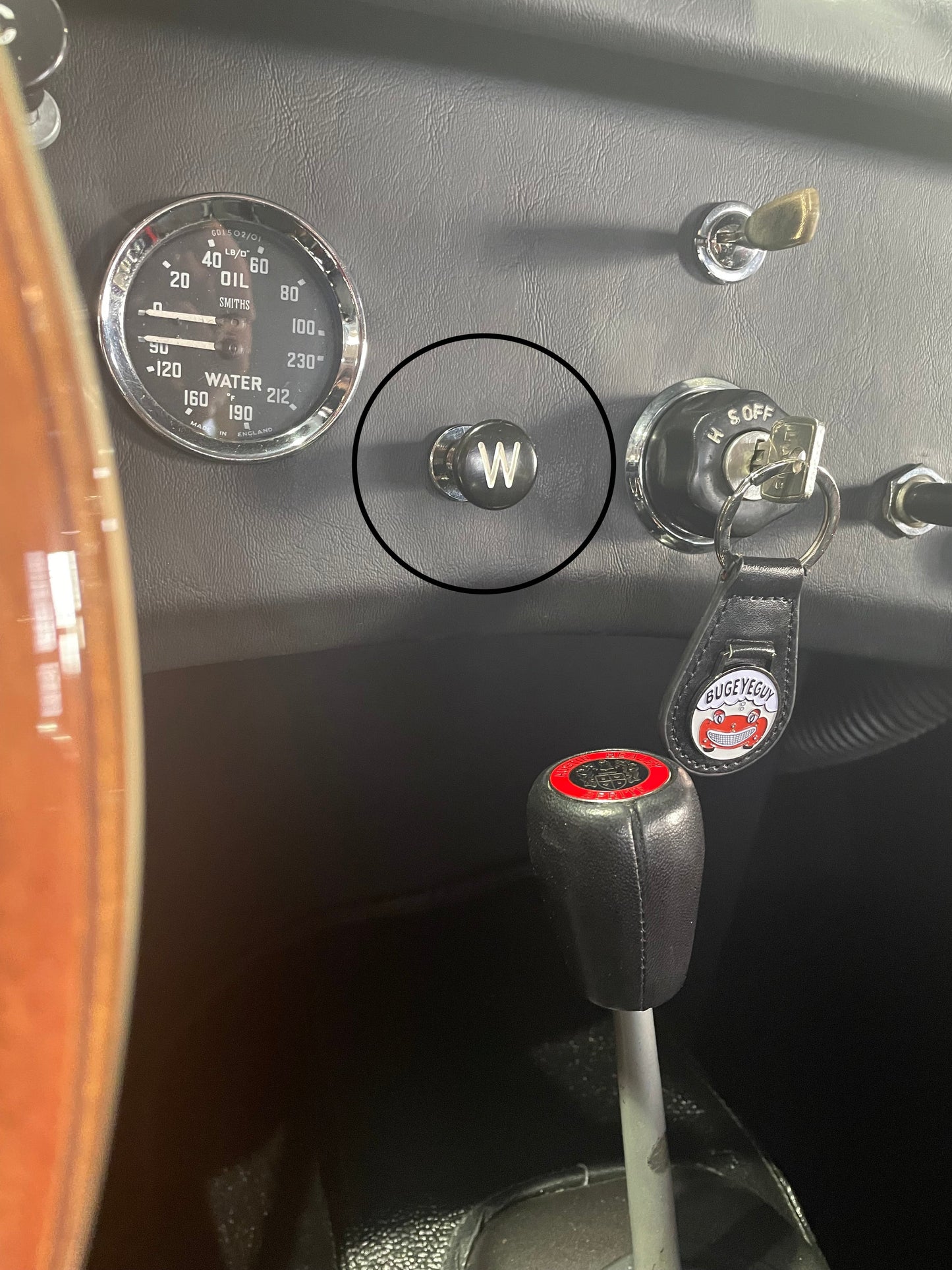 Wiper "W" Knob Bugeye (Through 1970)