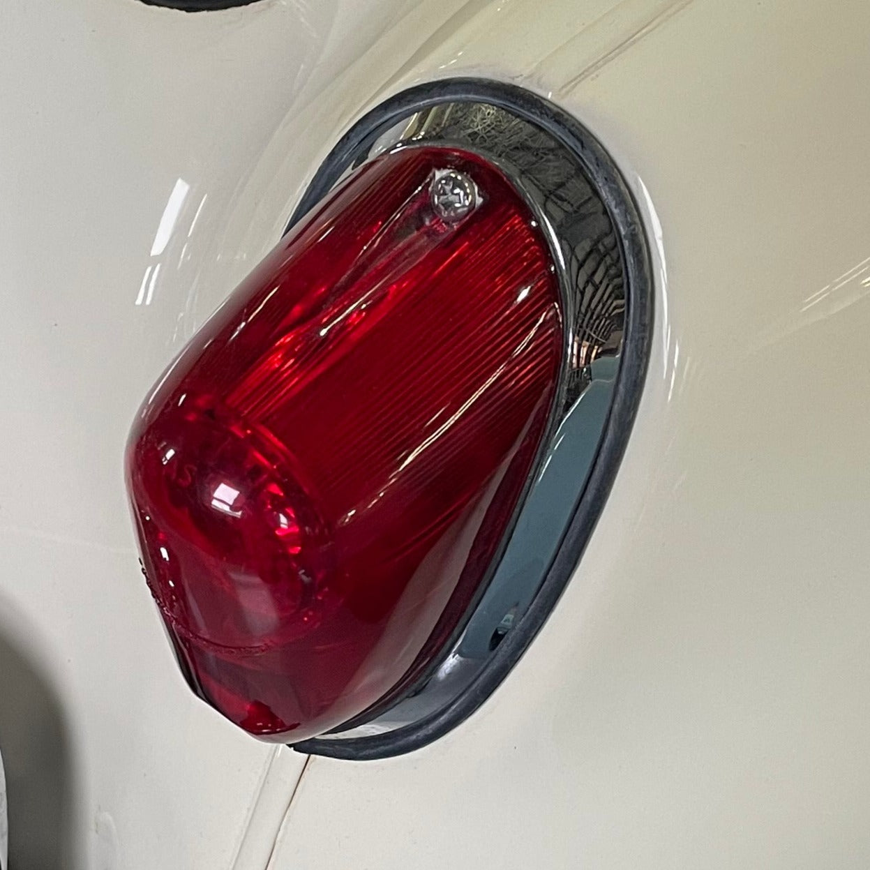Brake and Tail Light Lens (Bugeye)
