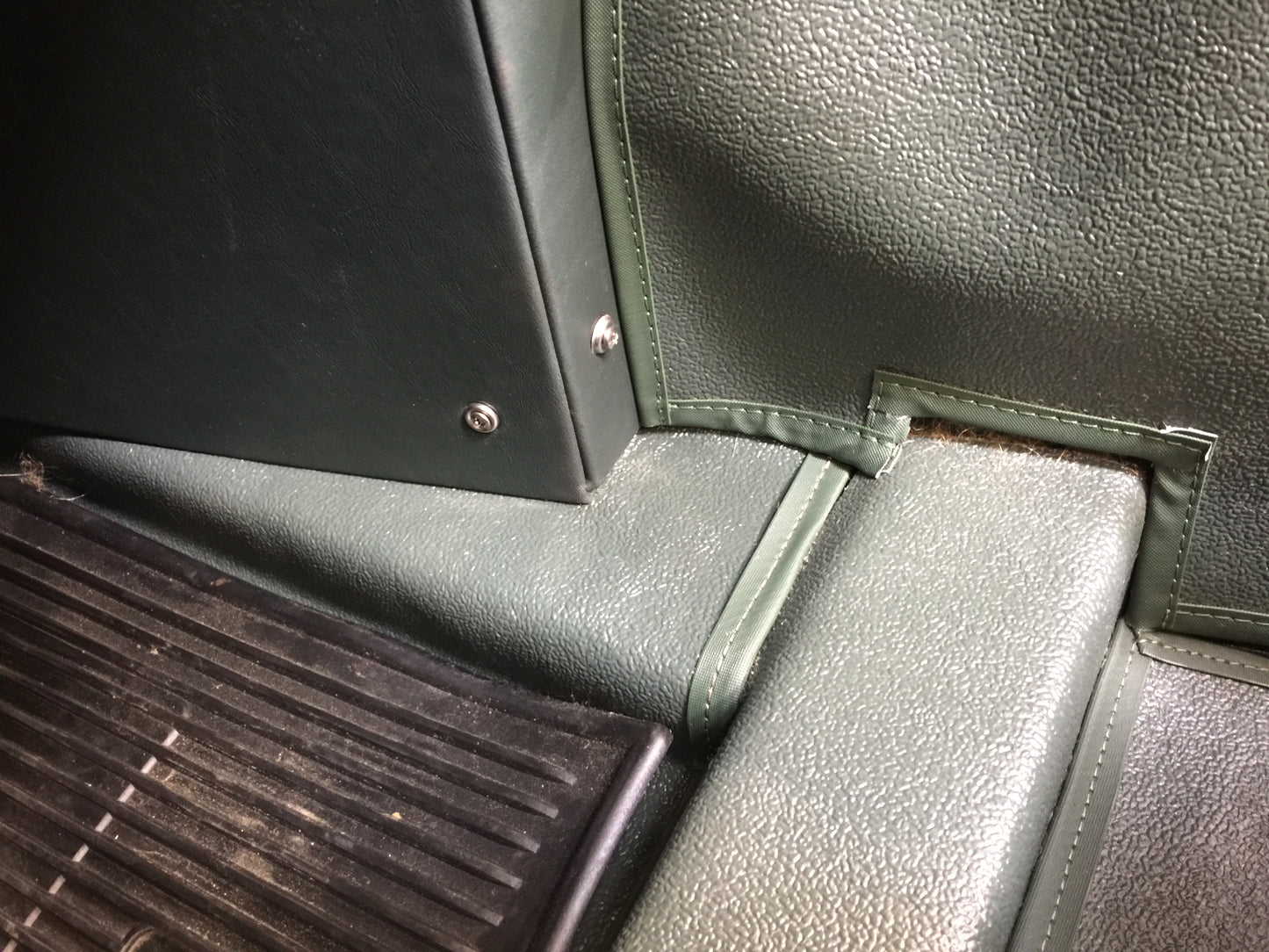 Deluxe Rubberized Hardura Floor Coverings!  Complete set (Cockpit + Trunk kit)