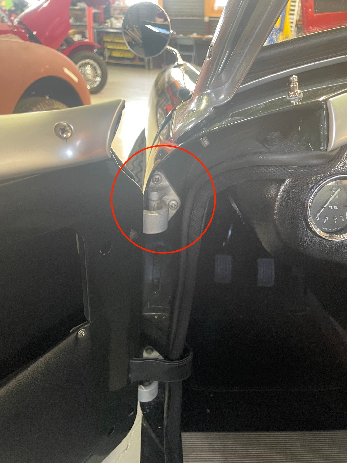 Door hinge screws (sold individually)