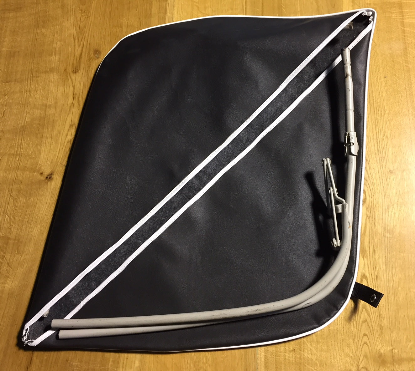 Austin Healey Sprite "Taco Bag", Top Bow Bag for Two Part Top Frames Accessories - Bugeye