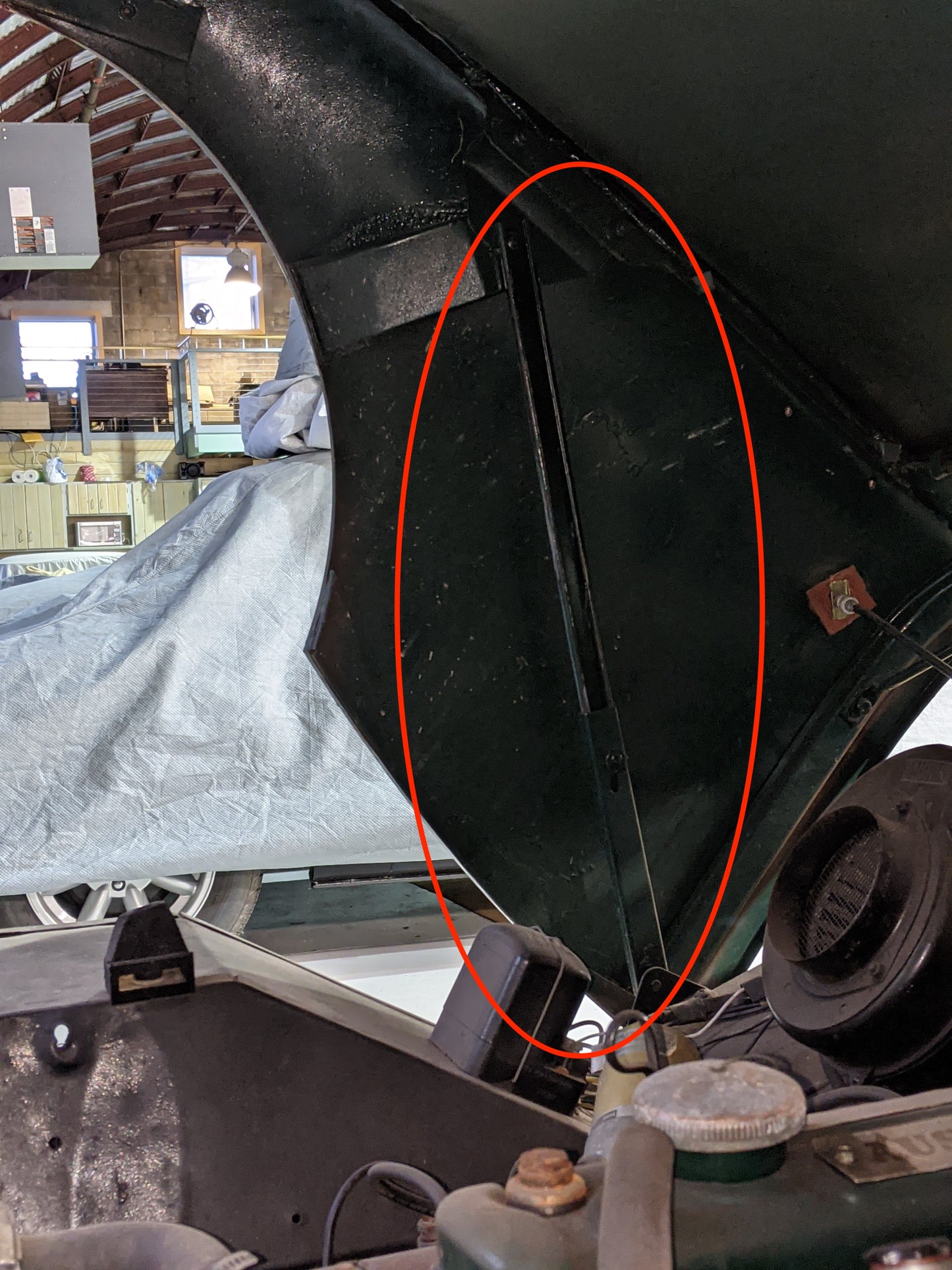 Telescopic bonnet stay strut (sold individually)