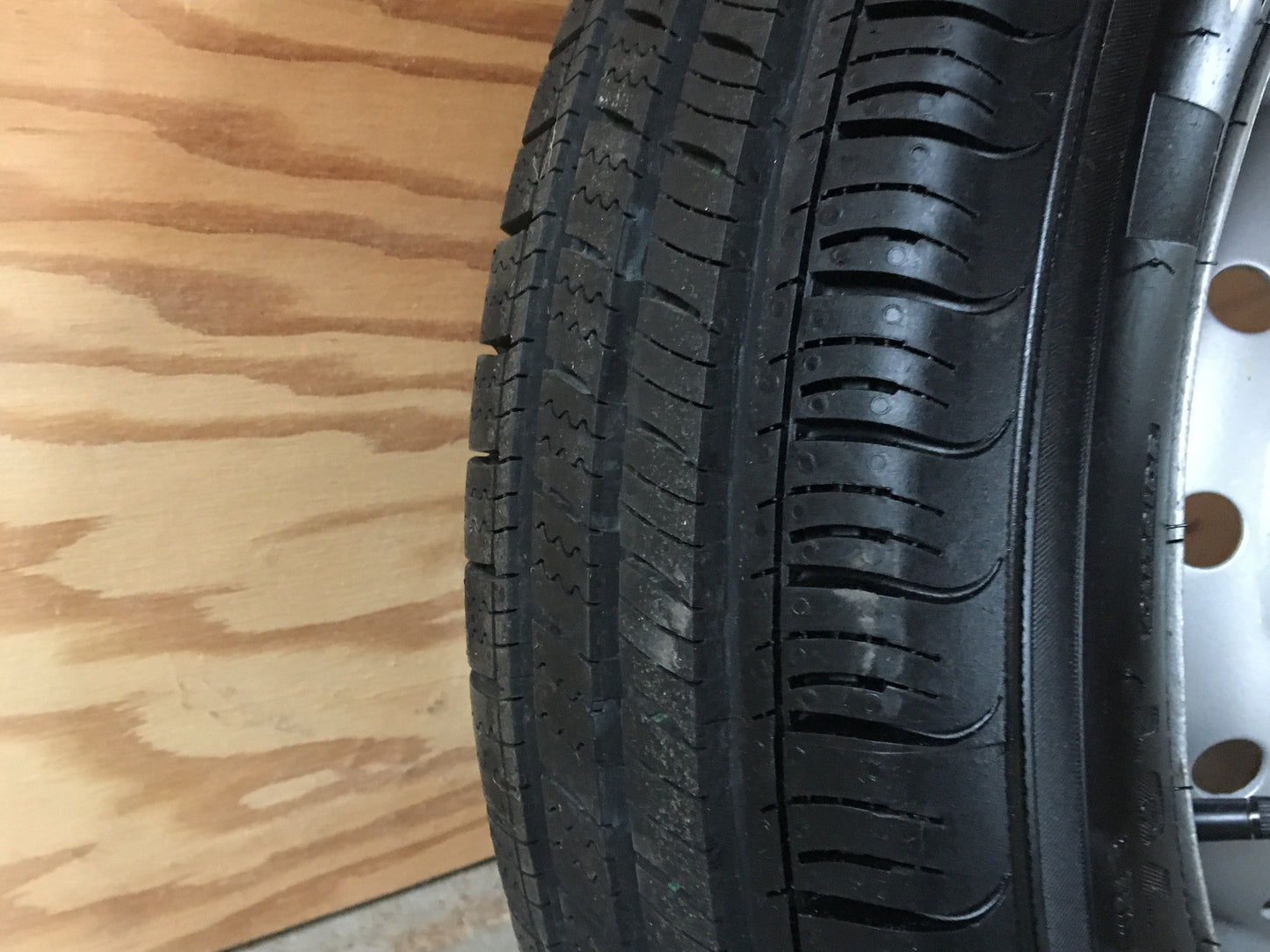 Austin Healey Sprite Sprite radial tire set that look stock but offers superior ride, braking and handling Exterior - Bugeye
