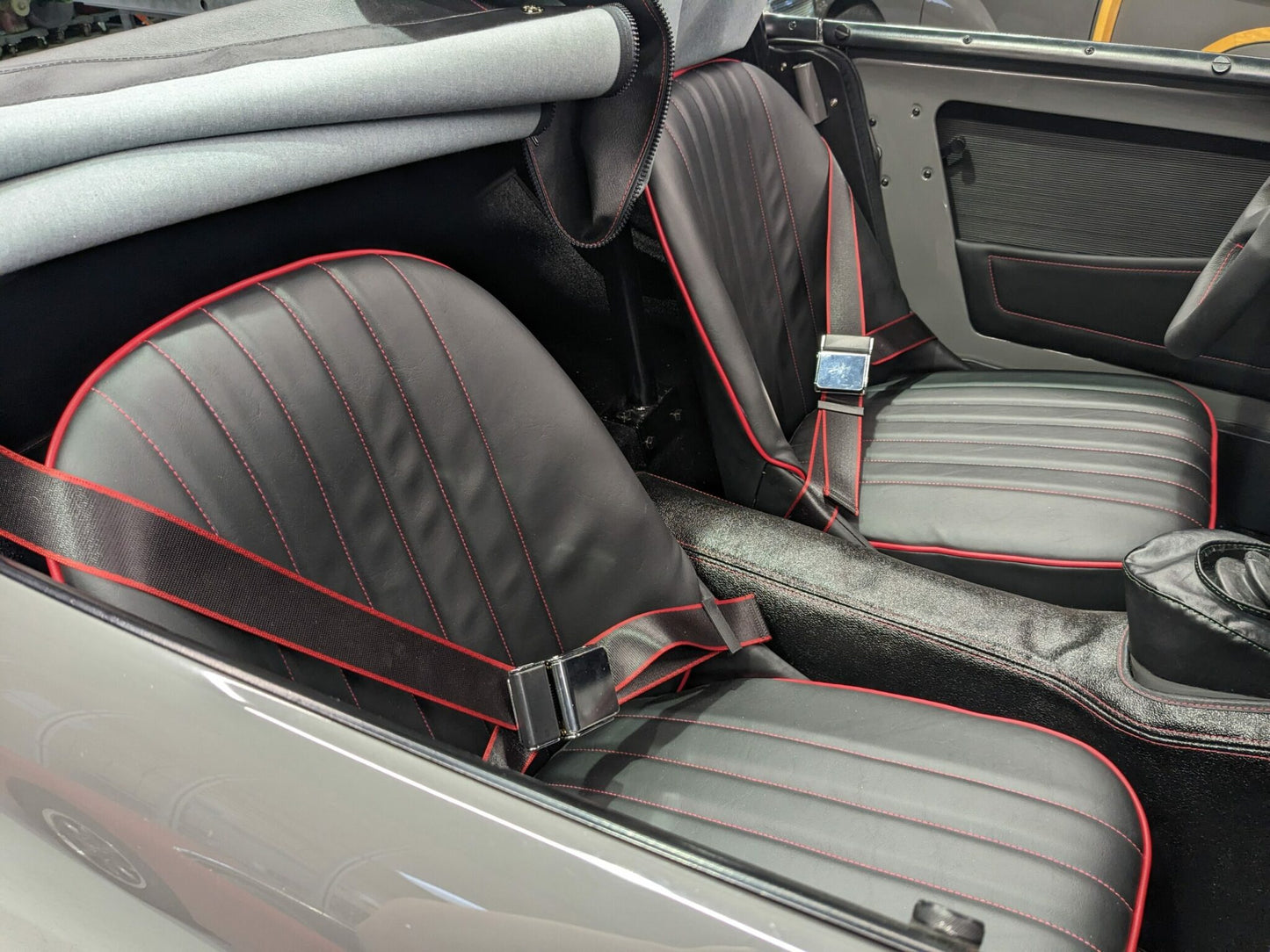 3-Point Inertia Seat Belts (pair) - All British Cars