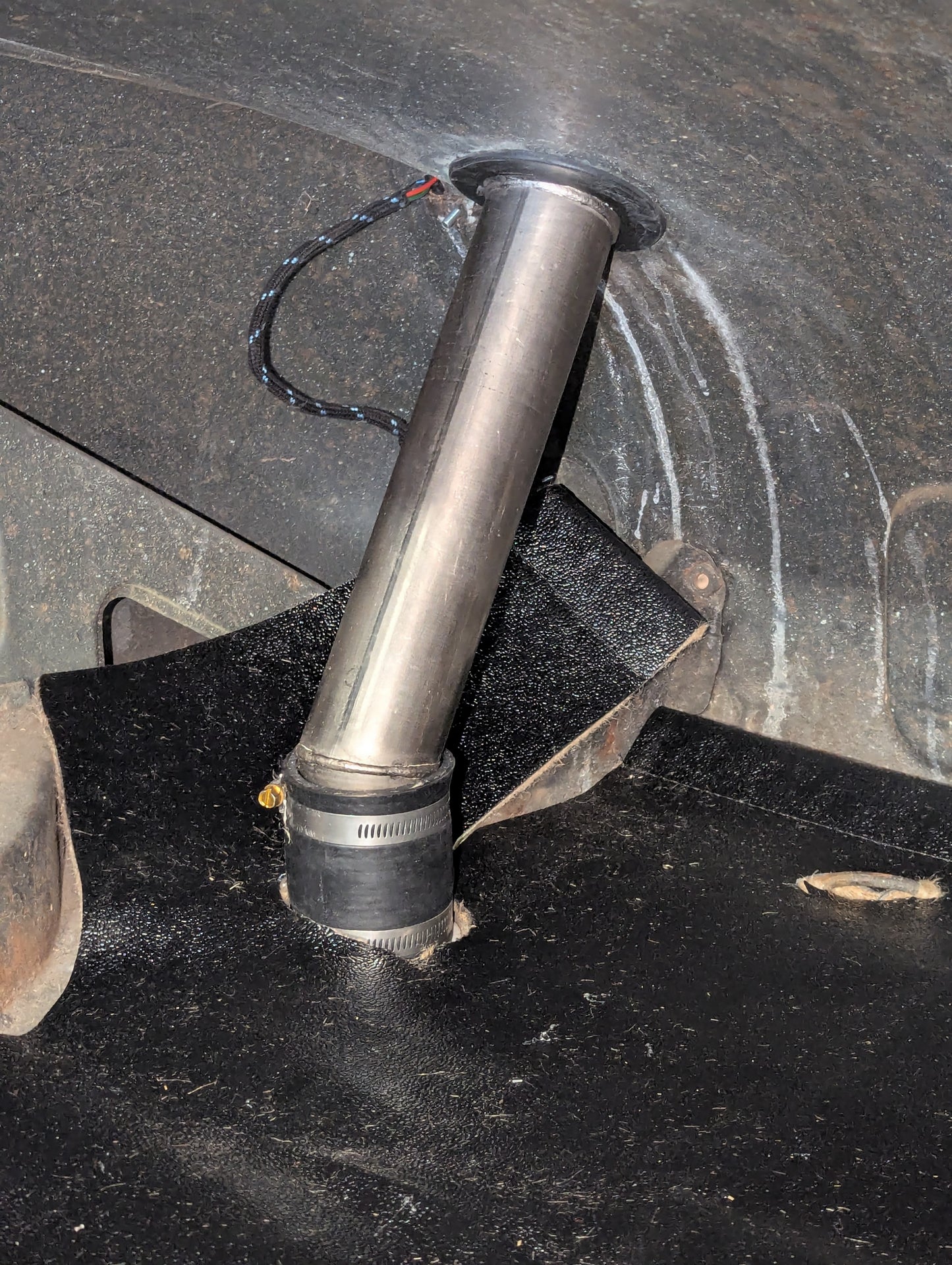 Fuel Tank to Fuel Filler Neck Hose