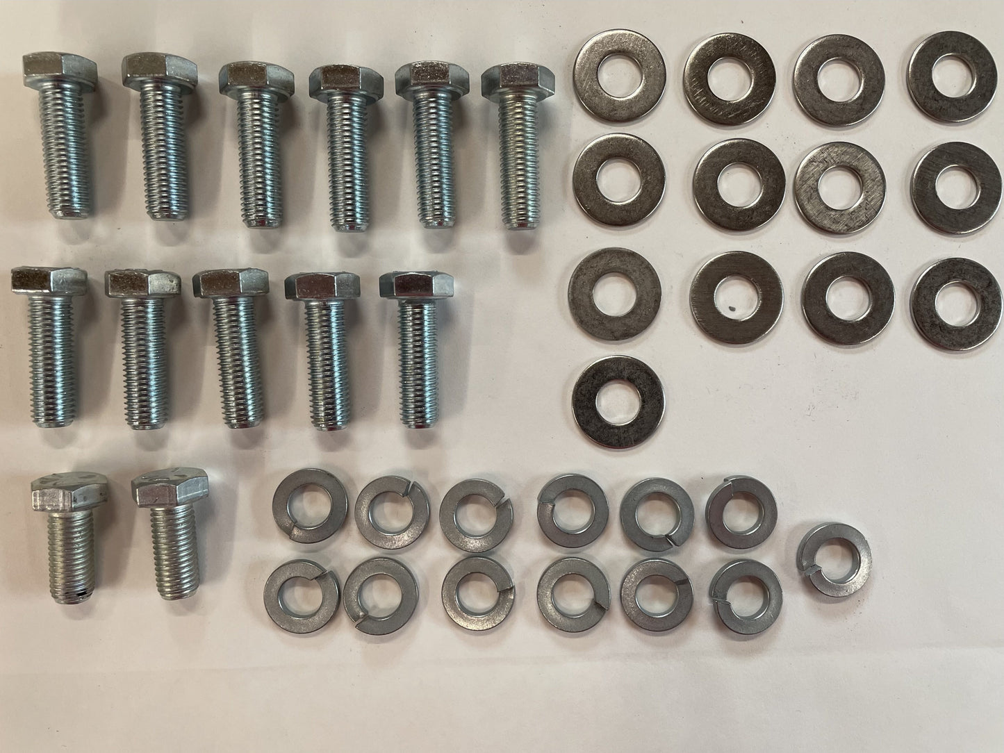 Rear bumper mounting hardware kit