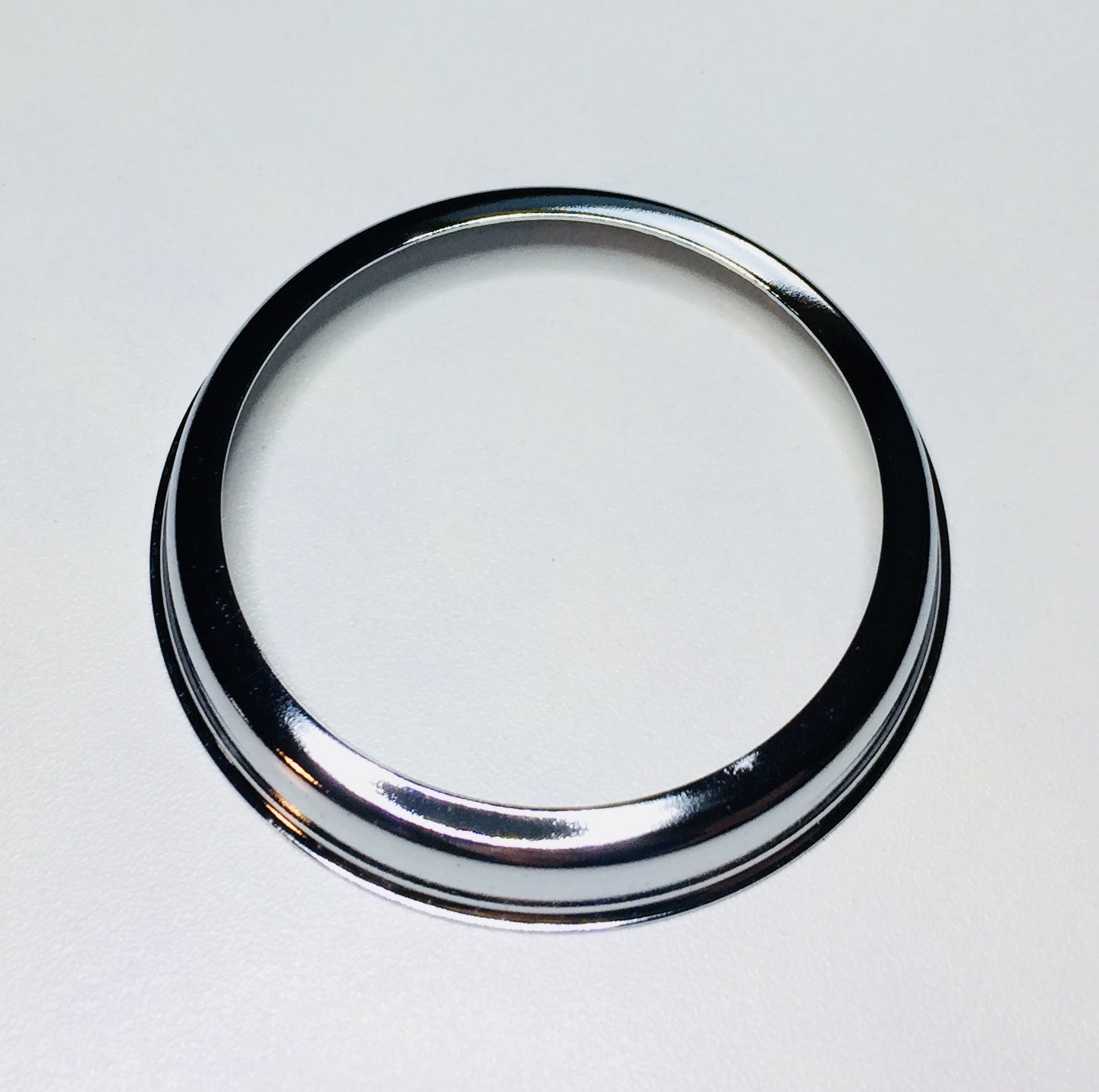 Austin Healey Sprite Turn signal lens retaining ring Exterior - Bugeye